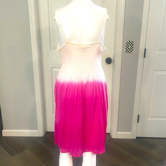 Fuchsia Ombré Spaghetti Strap 💯Cotton Smocked Waist and Back Cynthia Mehra S/M - Picture 3 of 7